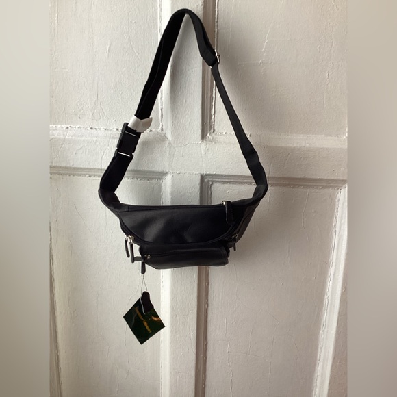 Hammacher Schlemmer Handbags - Hammacher Schlemmer Full Grain South American Cowhide Waistpak